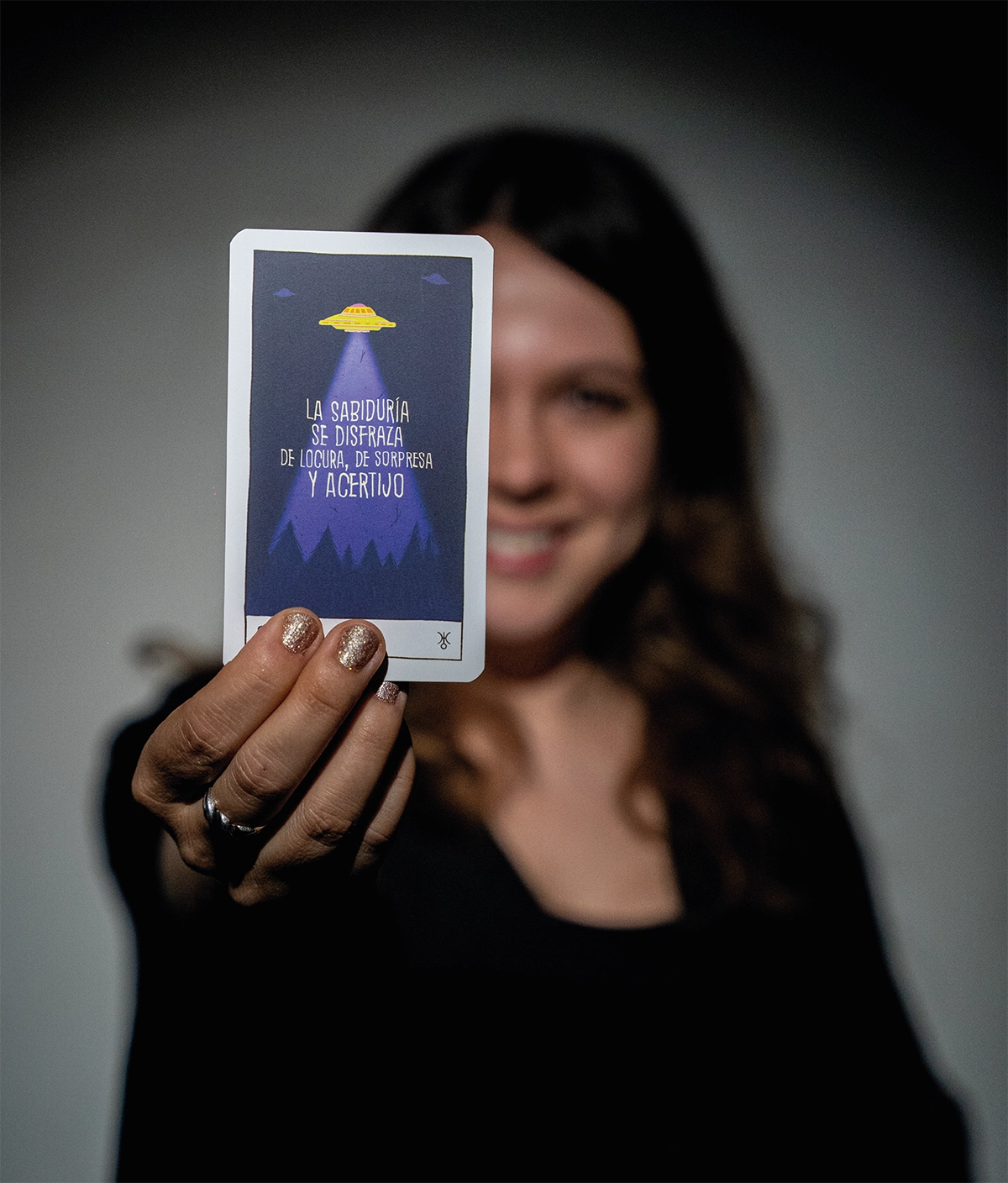 María Antonieta ~ Tarotista & Astróloga